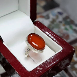 انگشتر نقره دستساز زیبا با عقیق سرخ معدنی