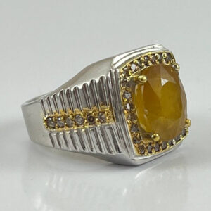 انگشتر نقره به همراه نگین یاقوت زرد {کد:AMP.8}