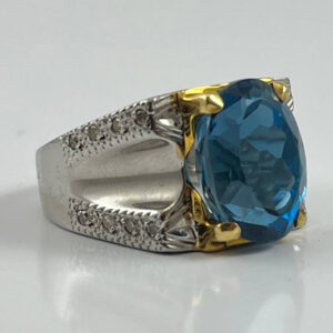 انگشتر نقره به همراه نگین توپاز لندن {کد:AMP.23}