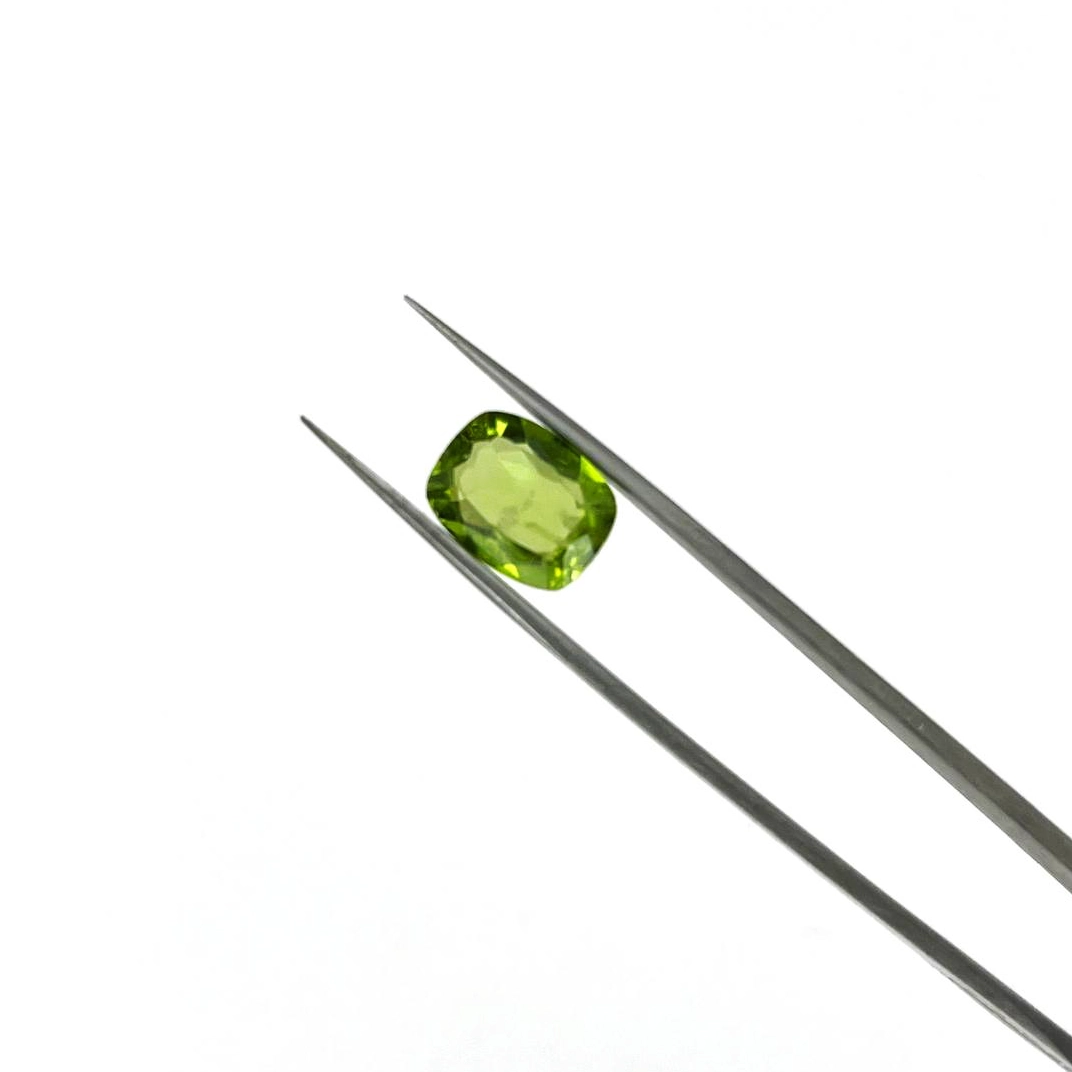 نگین زبرجد کد NP4 1 نگین زبرجد 1.NP4