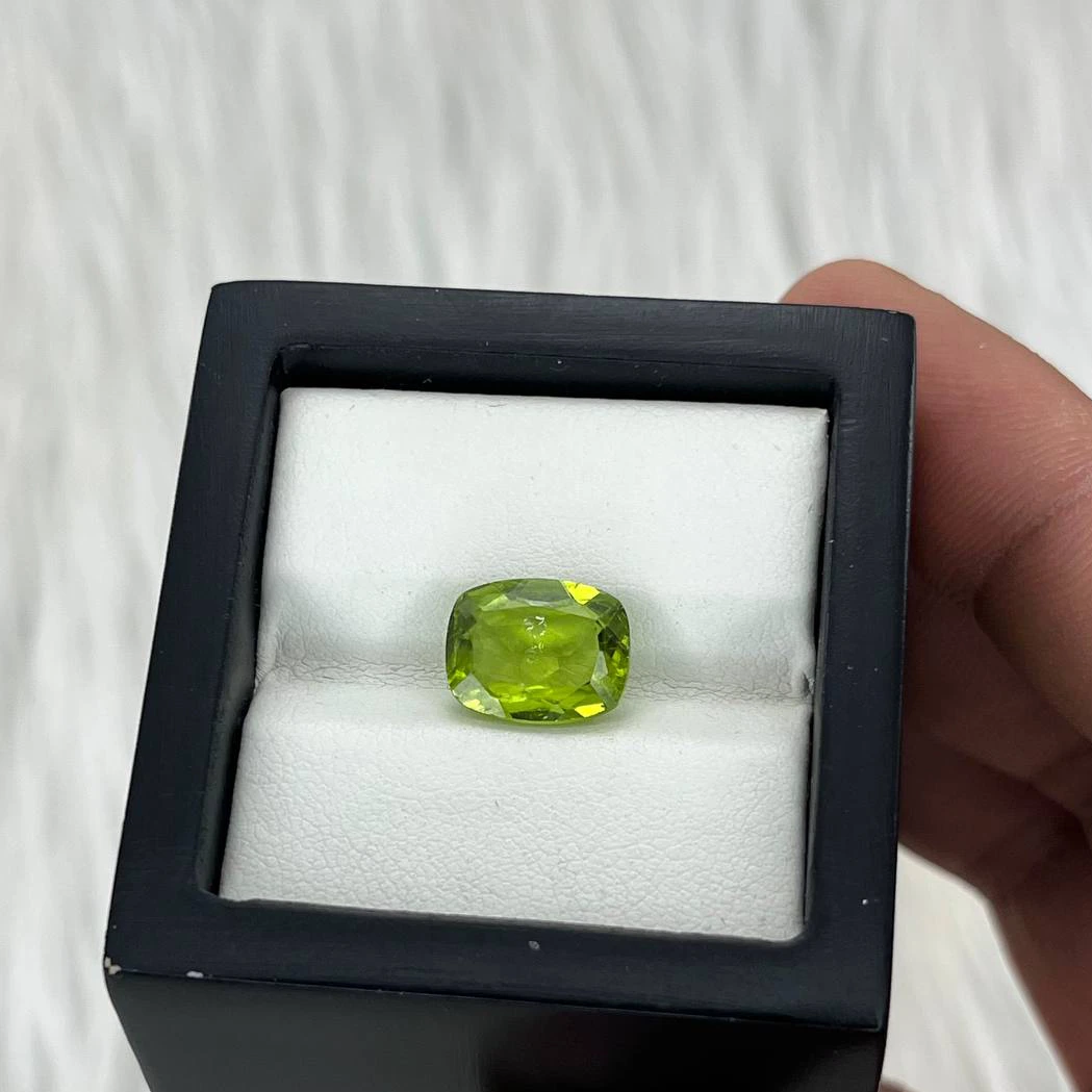 نگین زبرجد کد NP4 2 نگین زبرجد 2.NP4