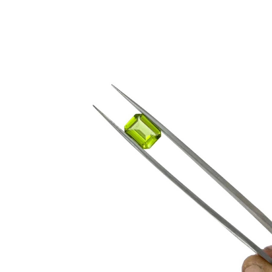 نگین زبرجد کد NP6 1 نگین زبرجد NP6.1